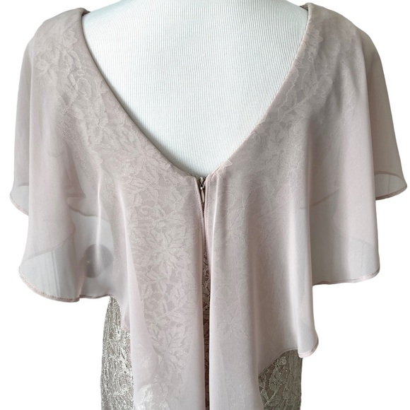 J. Howard Special Occasion Mother of the Bride Champagne Colored Dress Size 6 - Picture 6 of 15